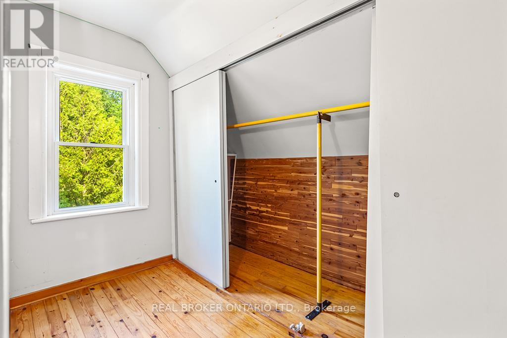 1323 2ND AVENUE W - 28