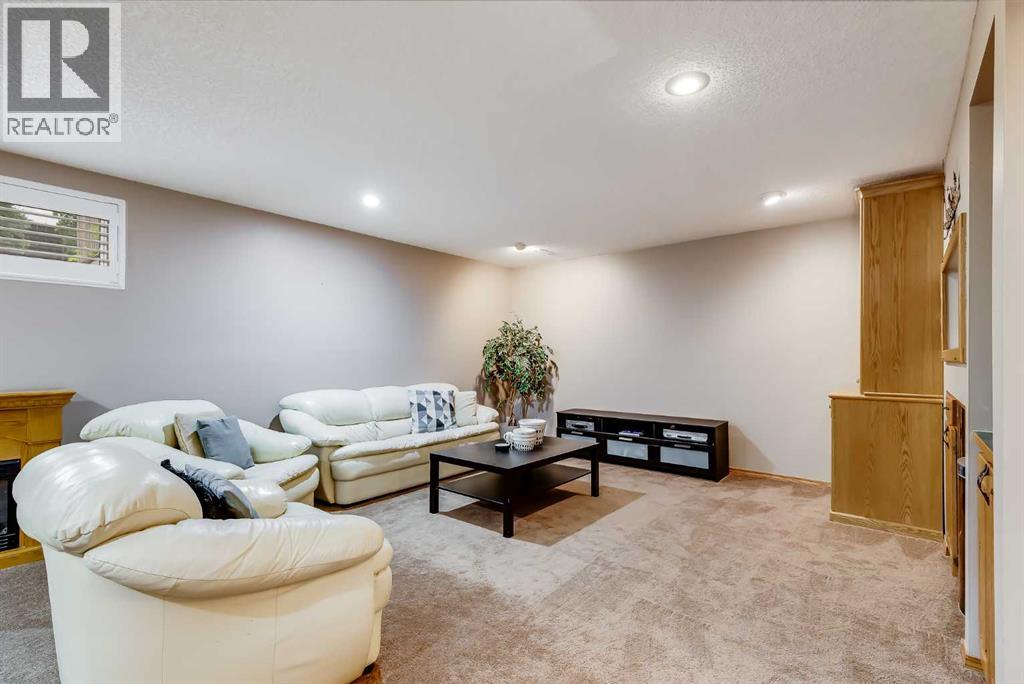 8 Mt Cascade Close SE - 20