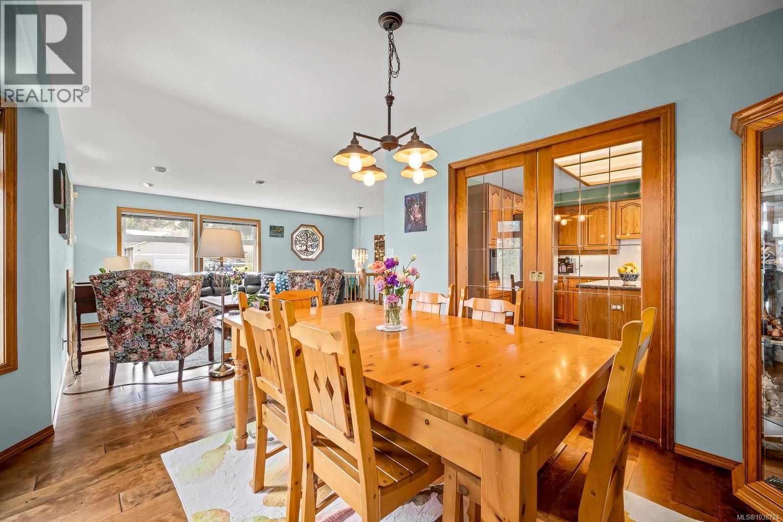 3834 Laurel Dr - 28