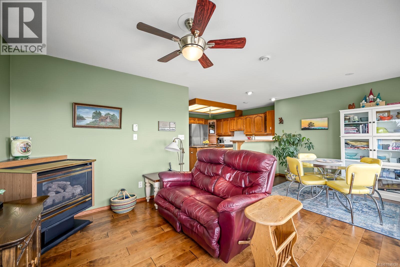 3834 Laurel Dr - 46