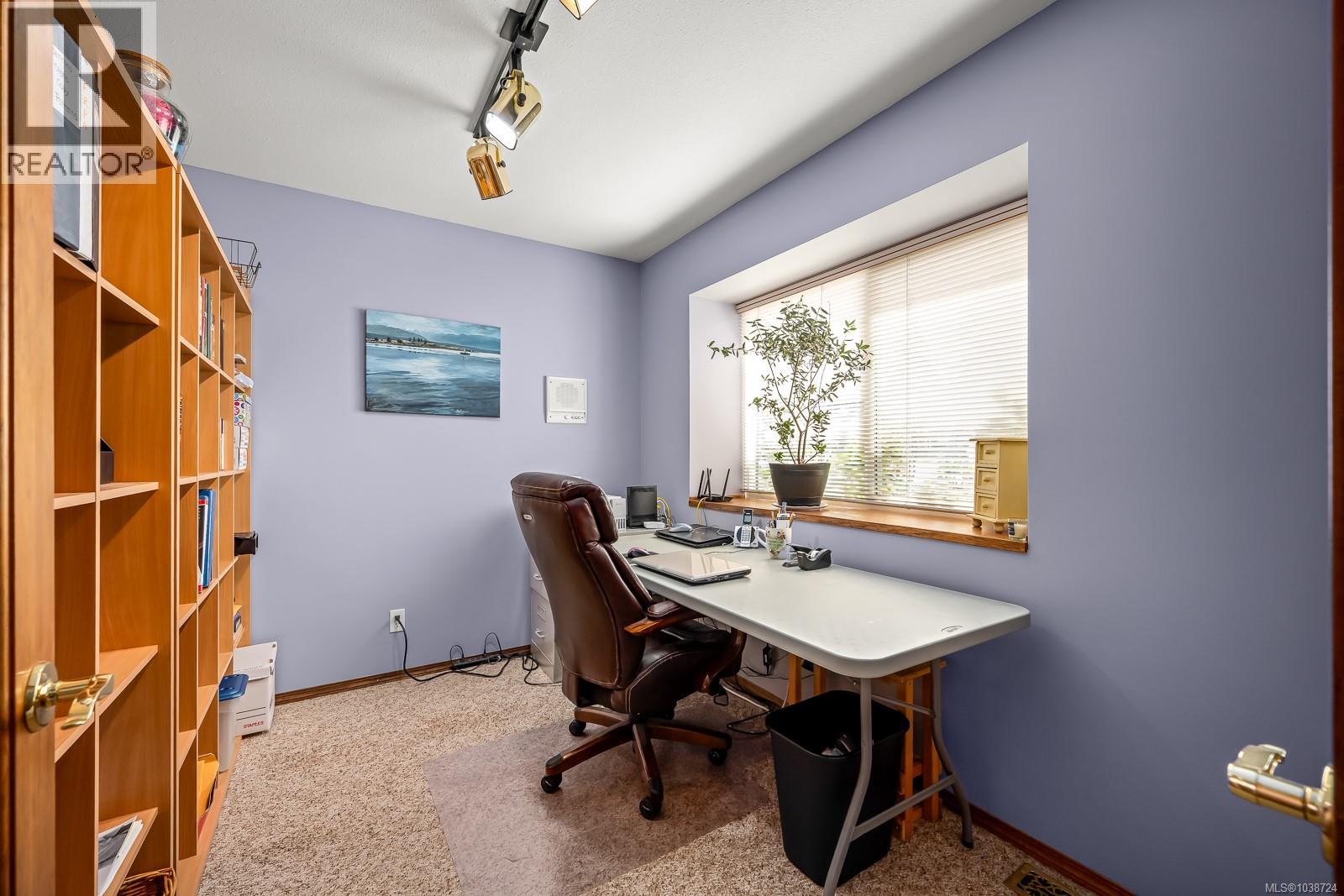 3834 Laurel Dr - 47