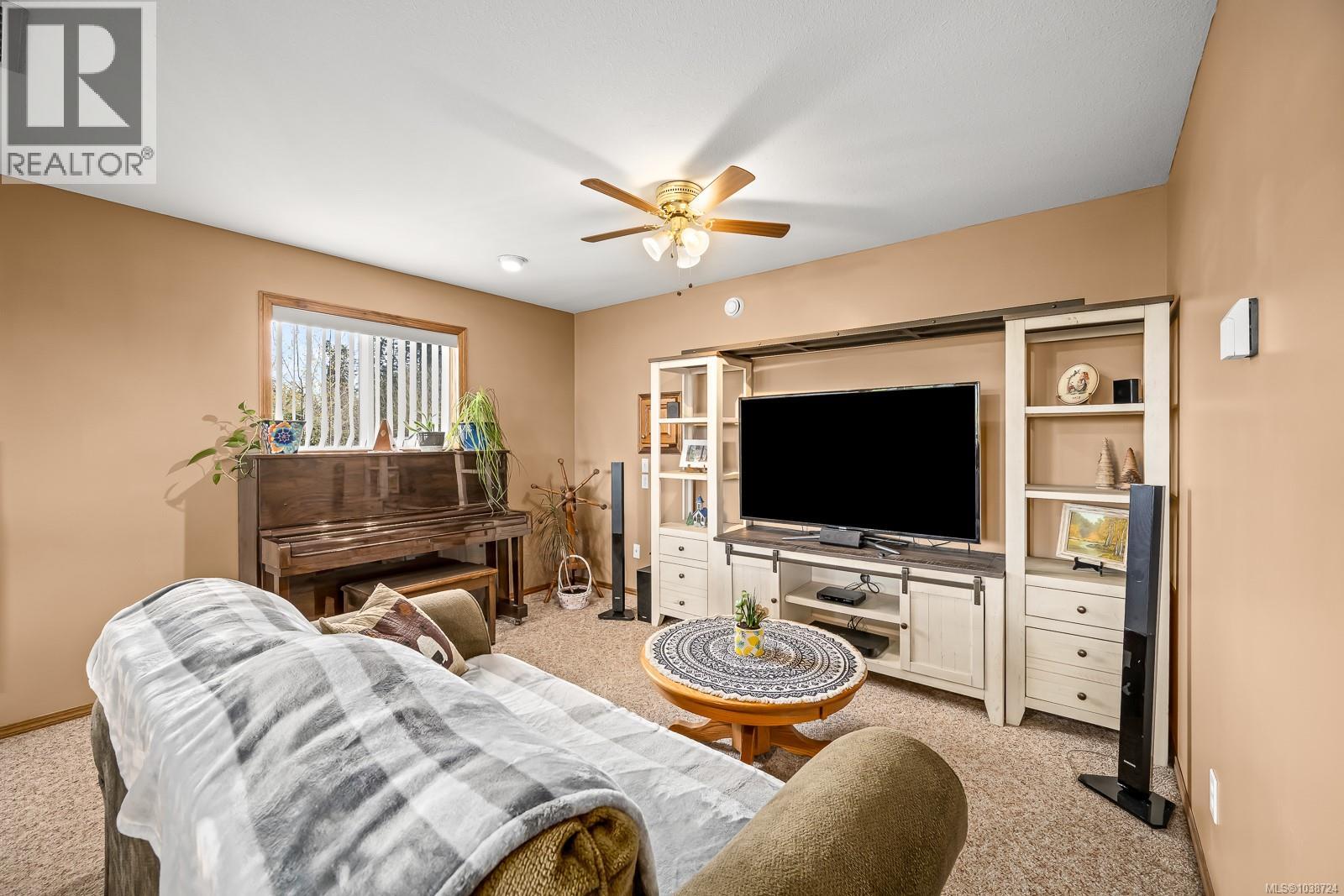 3834 Laurel Dr - 64