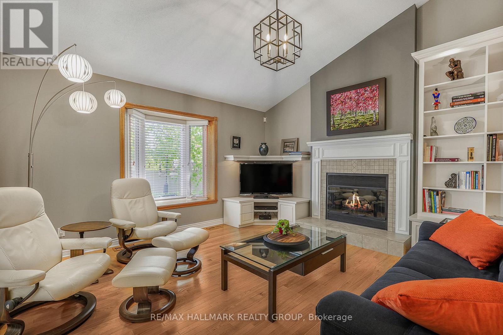 578 TOURELLE DRIVE - 12