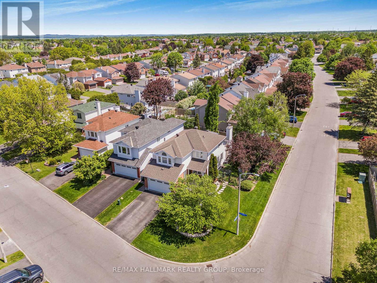 578 TOURELLE DRIVE - 2