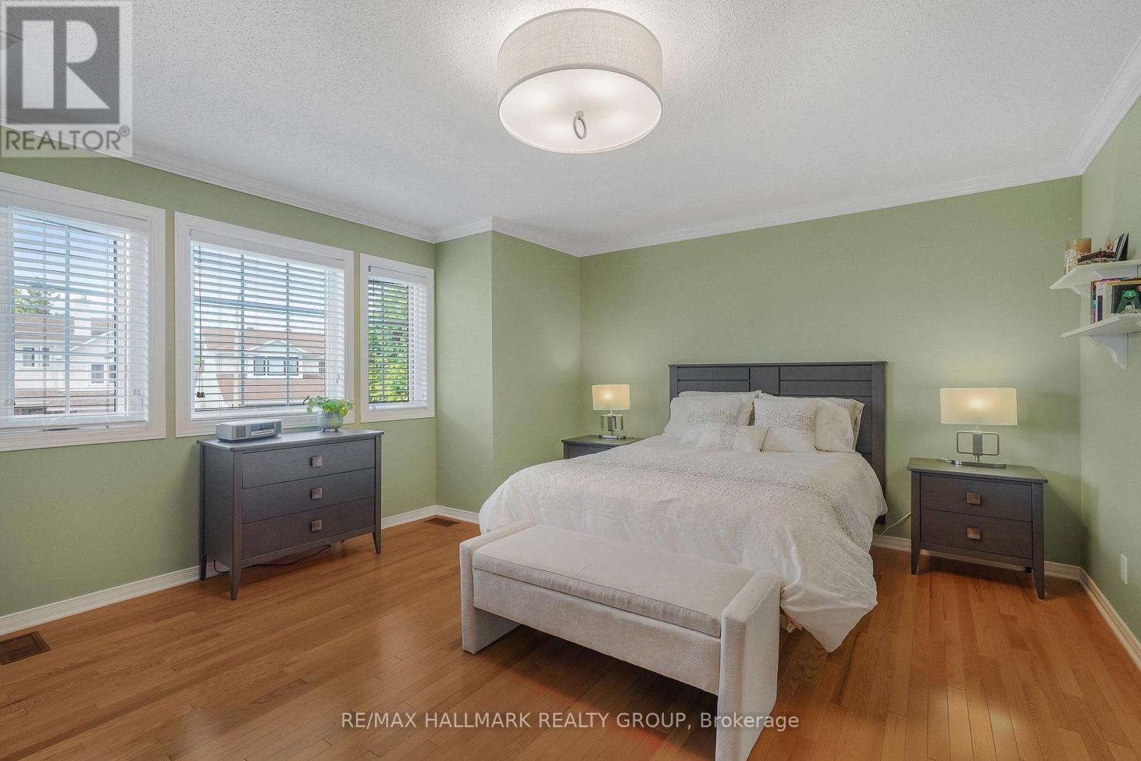 578 TOURELLE DRIVE - 22