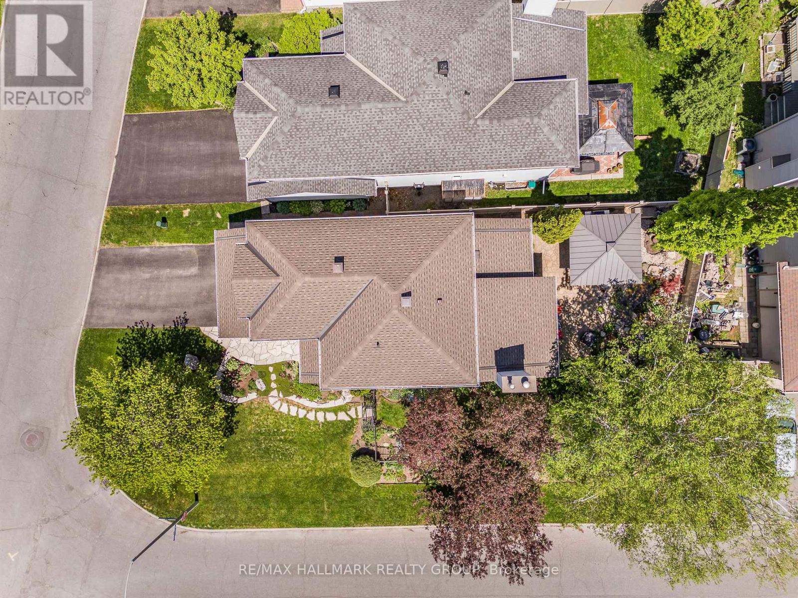 578 TOURELLE DRIVE - 38