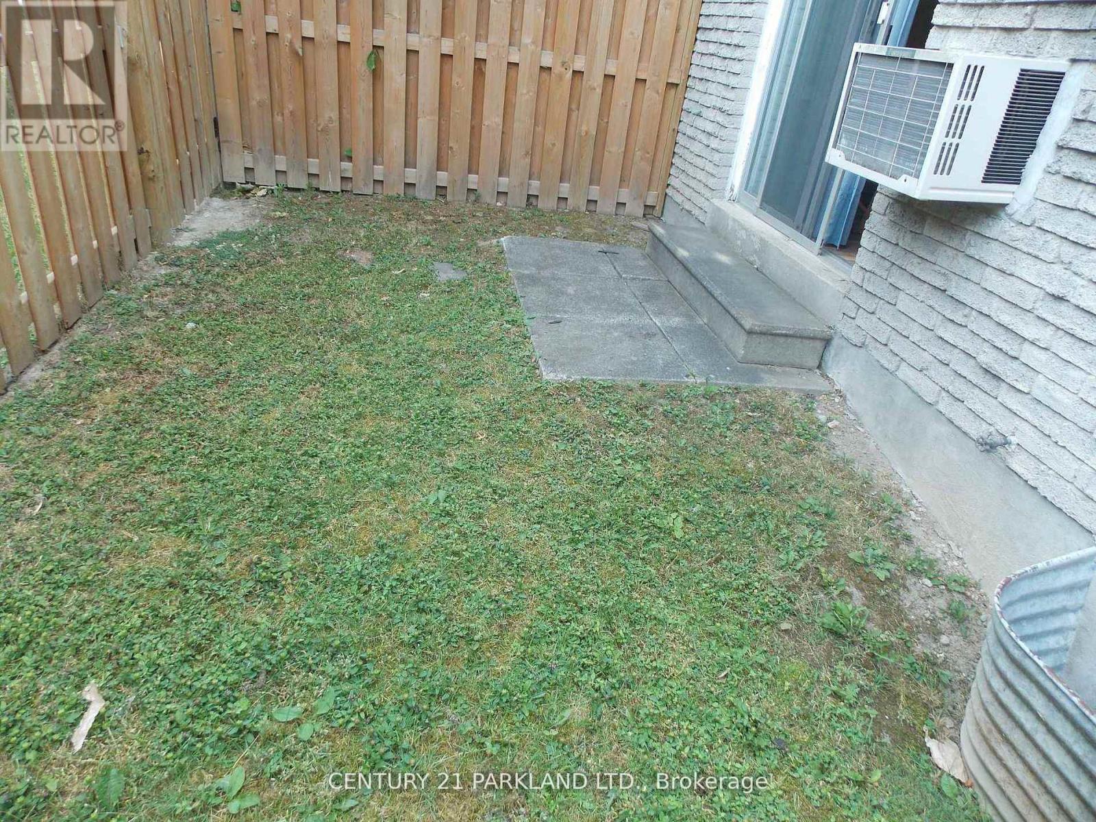 42 ANTIBES DRIVE - 26