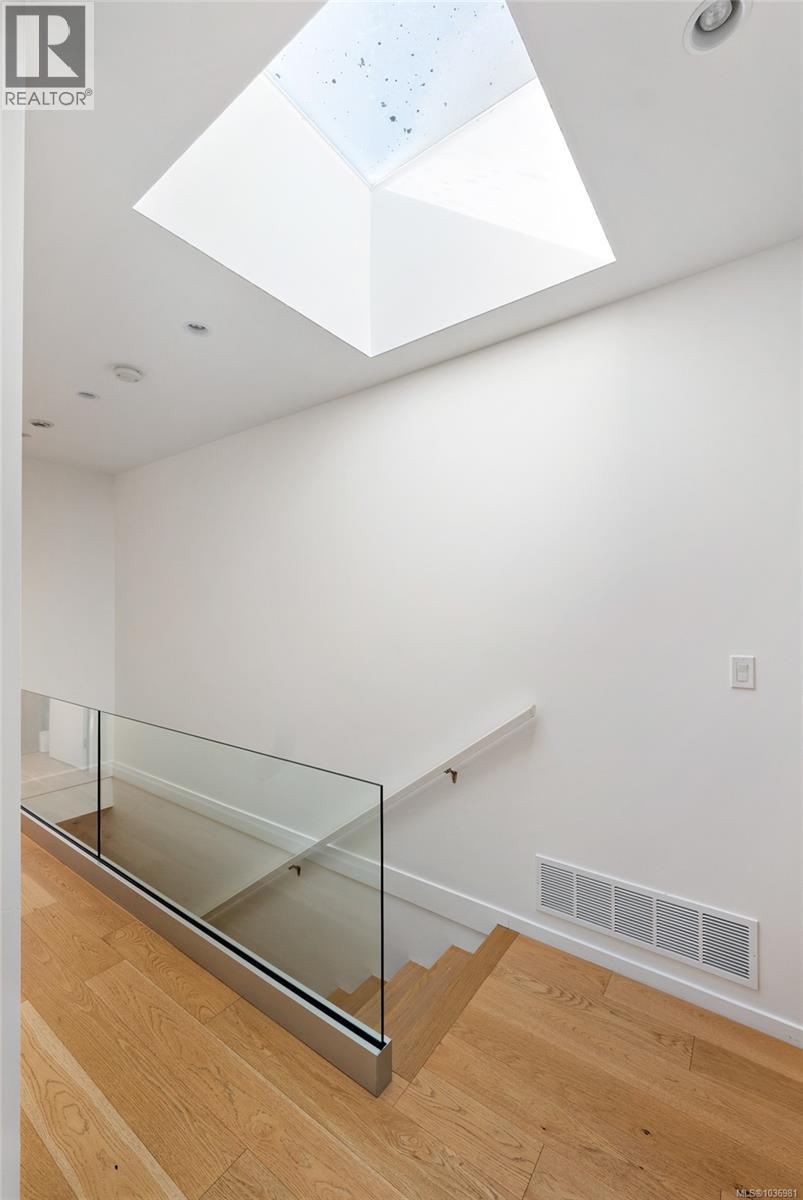 330 Irving Rd - 34