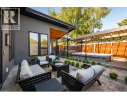 330 Irving Rd, Victoria, BC V8S4A2 Photo 48