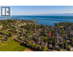 330 Irving Rd, Victoria, BC V8S4A2 Photo 56