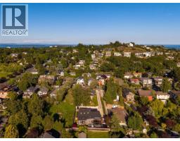 330 Irving Rd, Victoria, BC V8S4A2 Photo 57