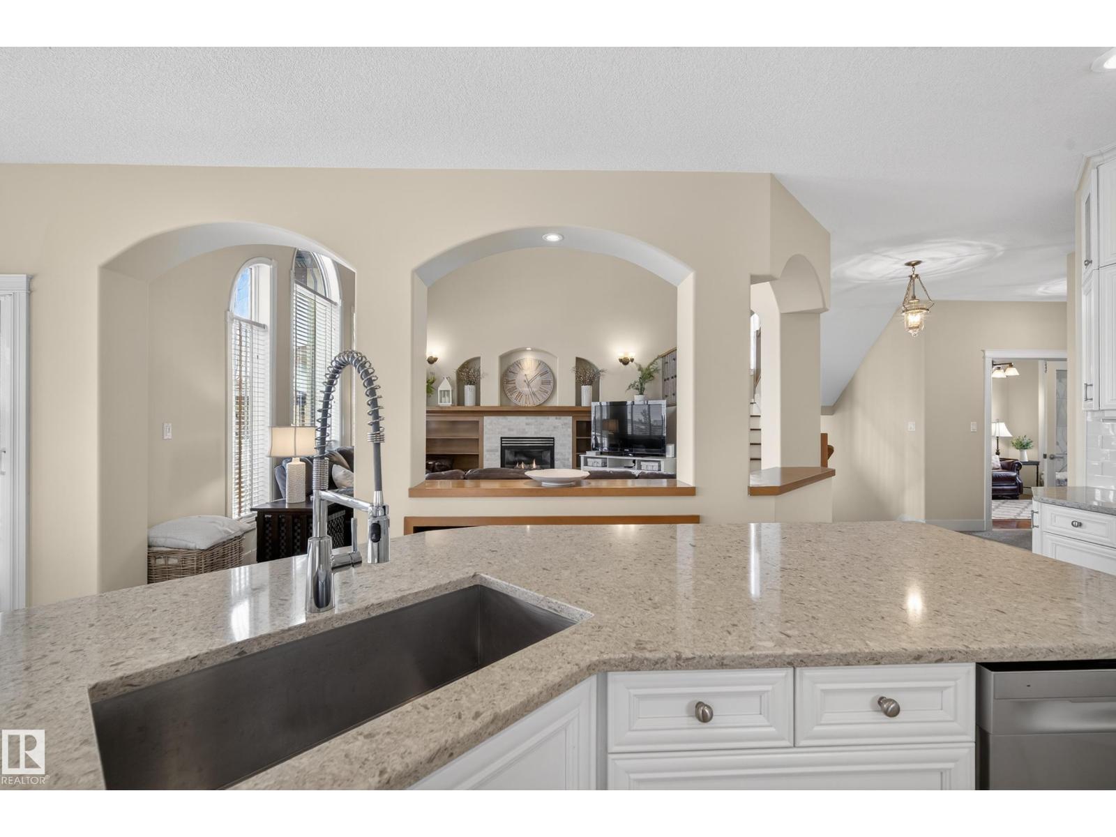 15712 135 ST NW - 9