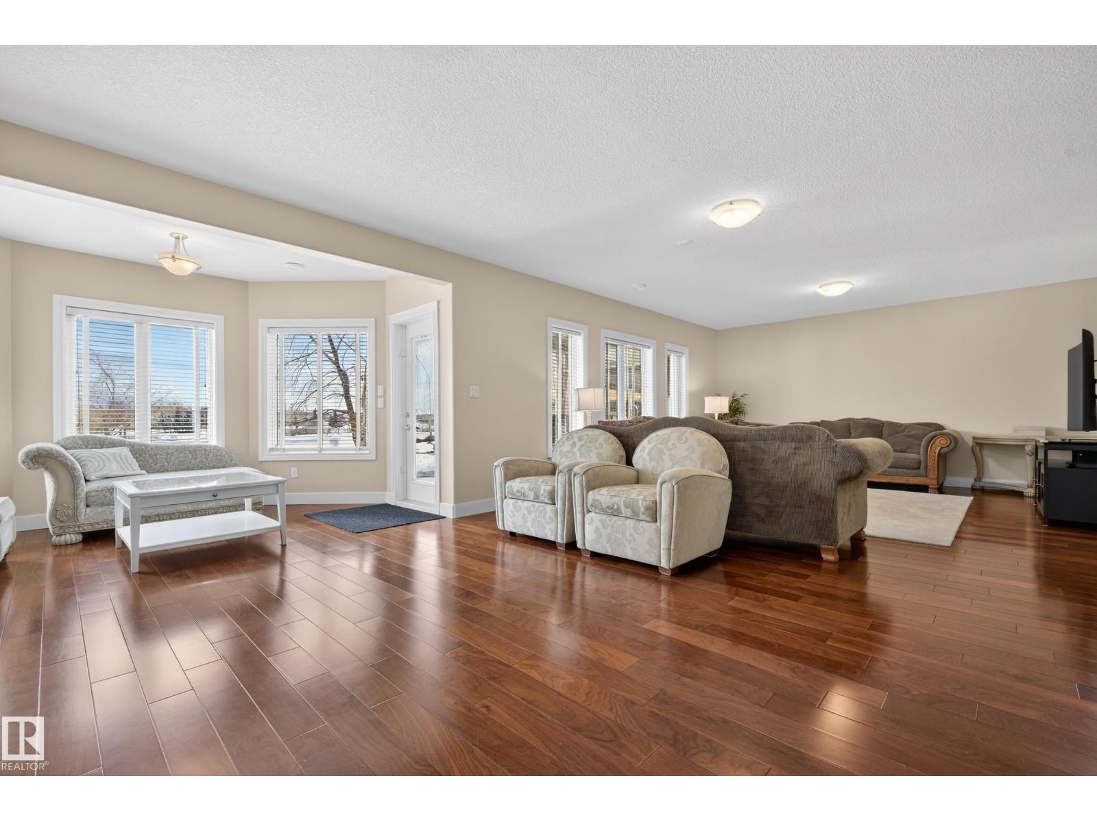 15712 135 ST NW - 29