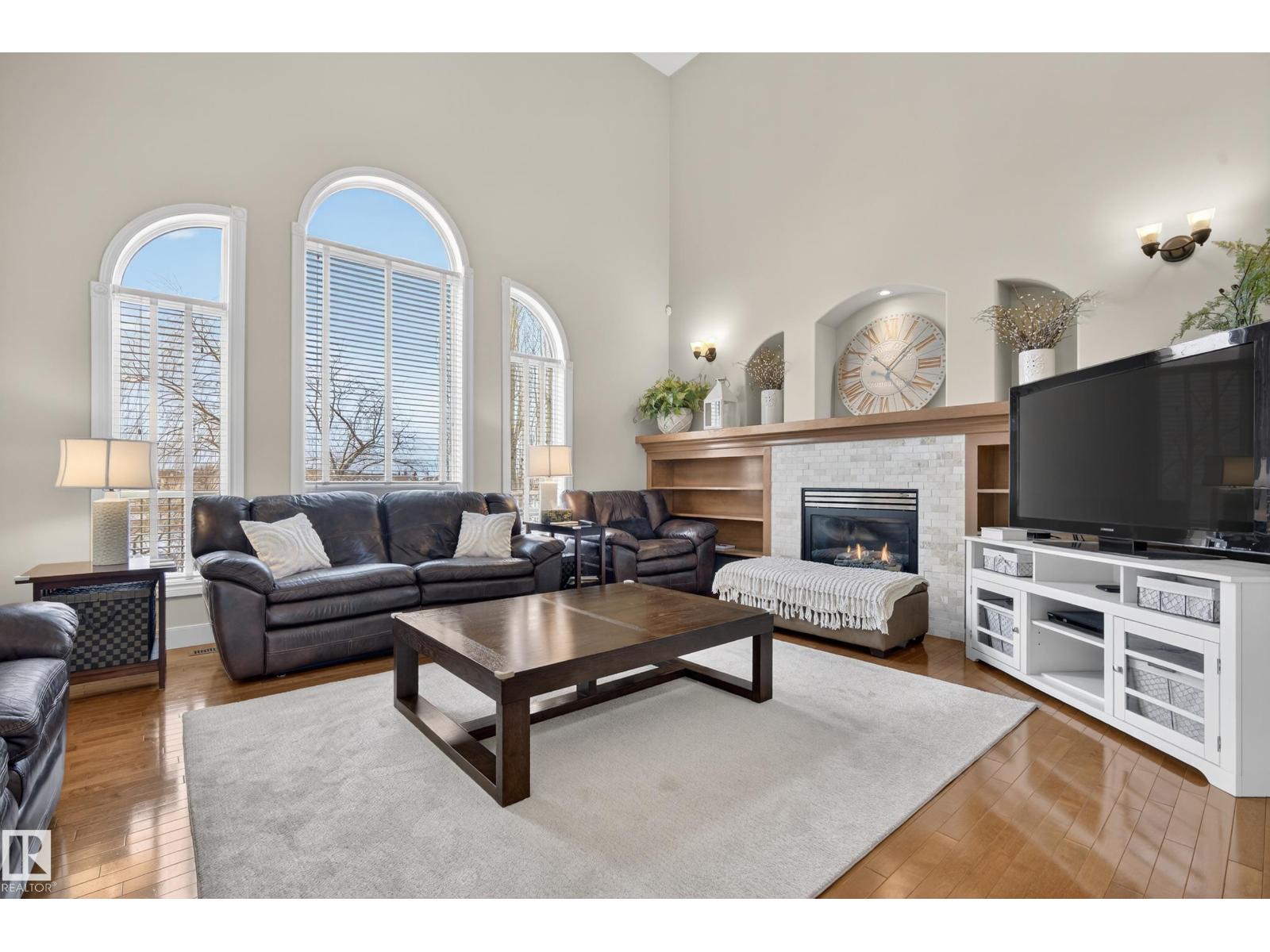 15712 135 ST NW - 33