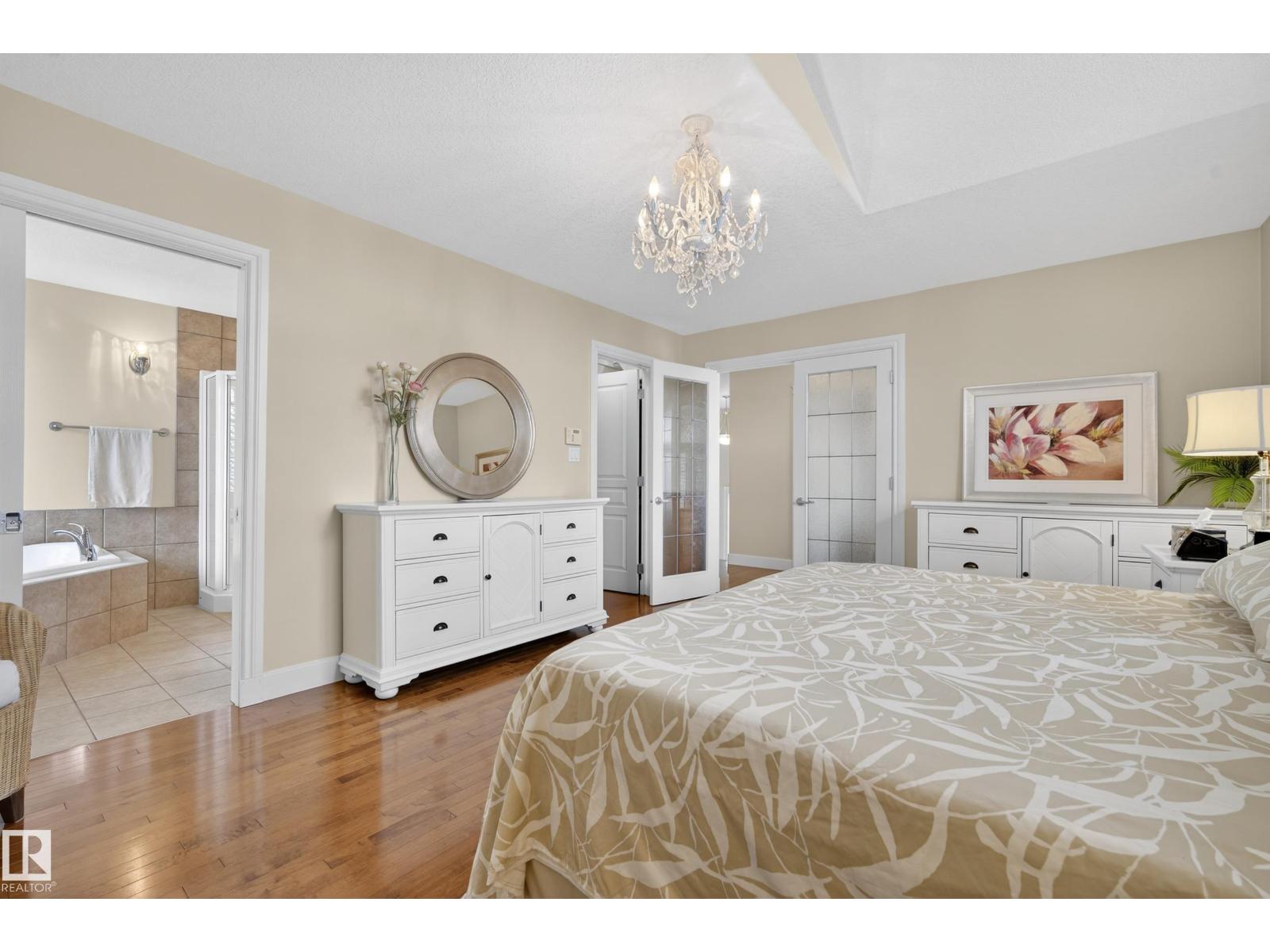 15712 135 ST NW - 15