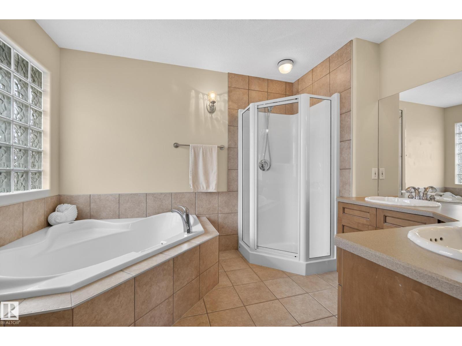 15712 135 ST NW - 17
