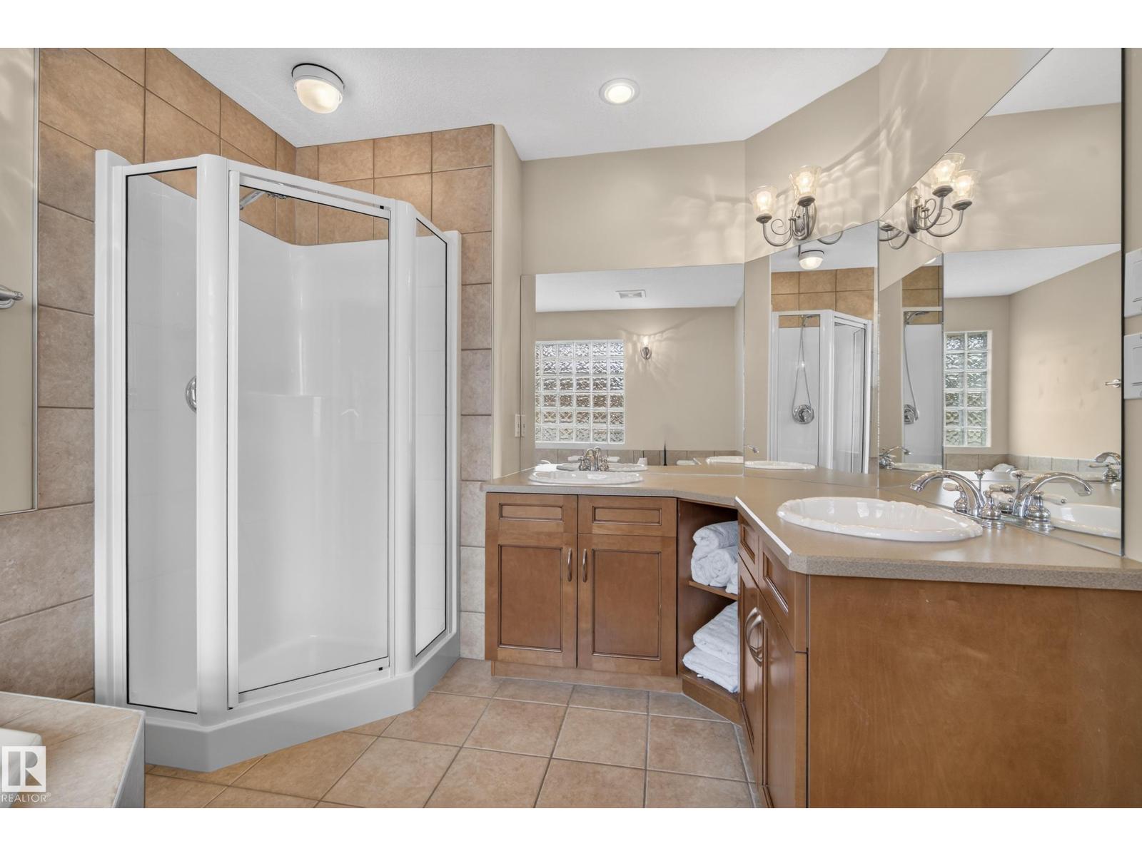 15712 135 ST NW - 18