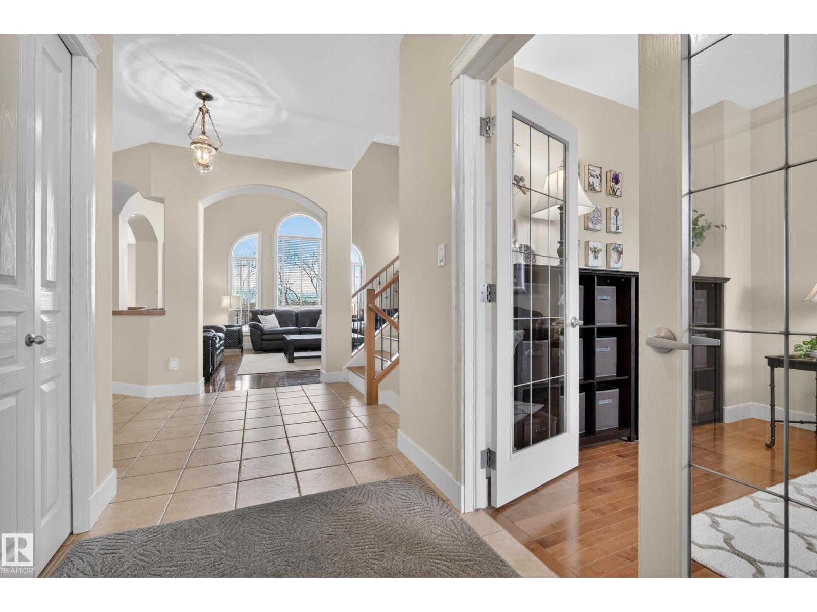 15712 135 ST NW - 10