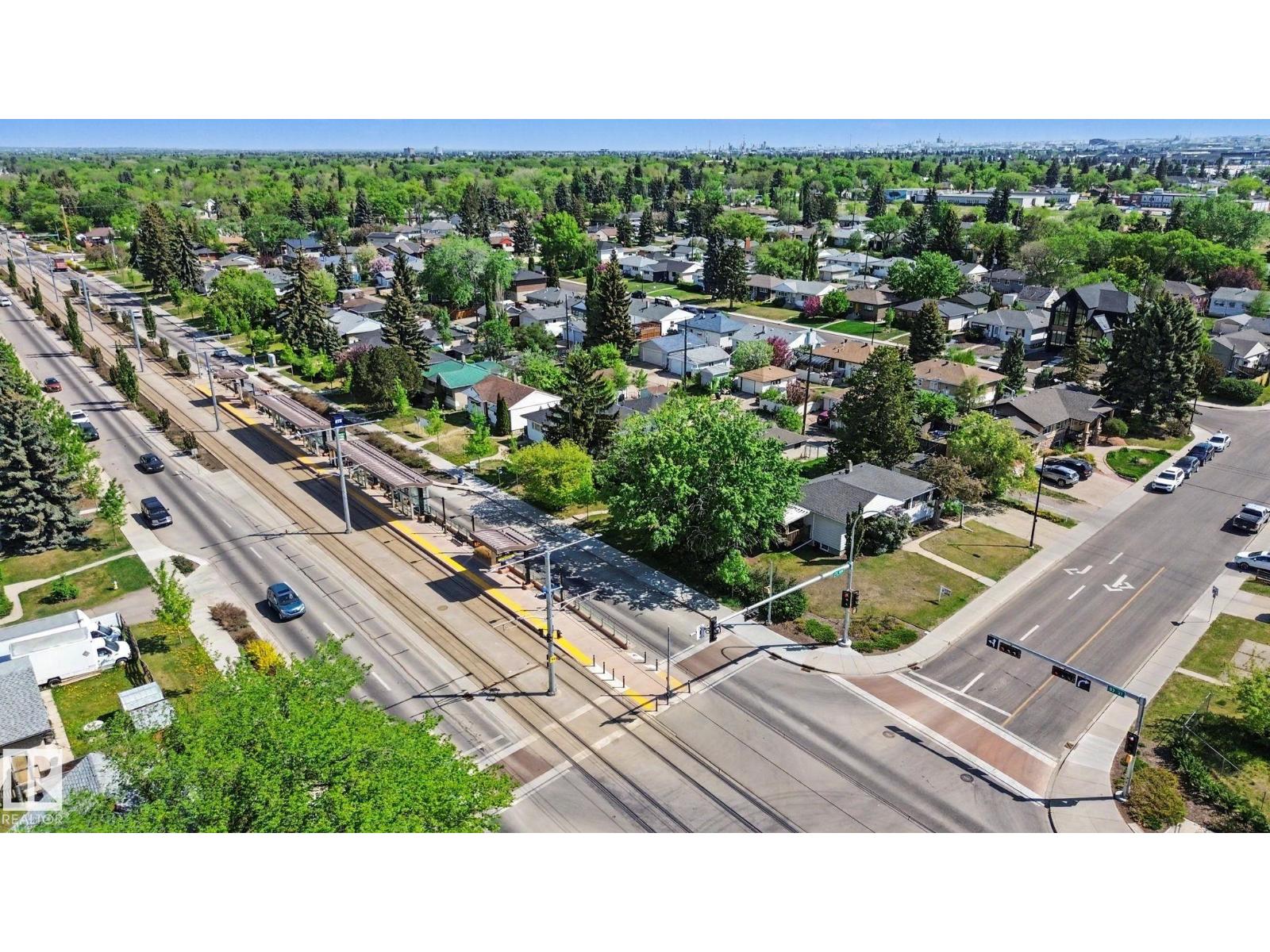 8208 73 AV NW - 56