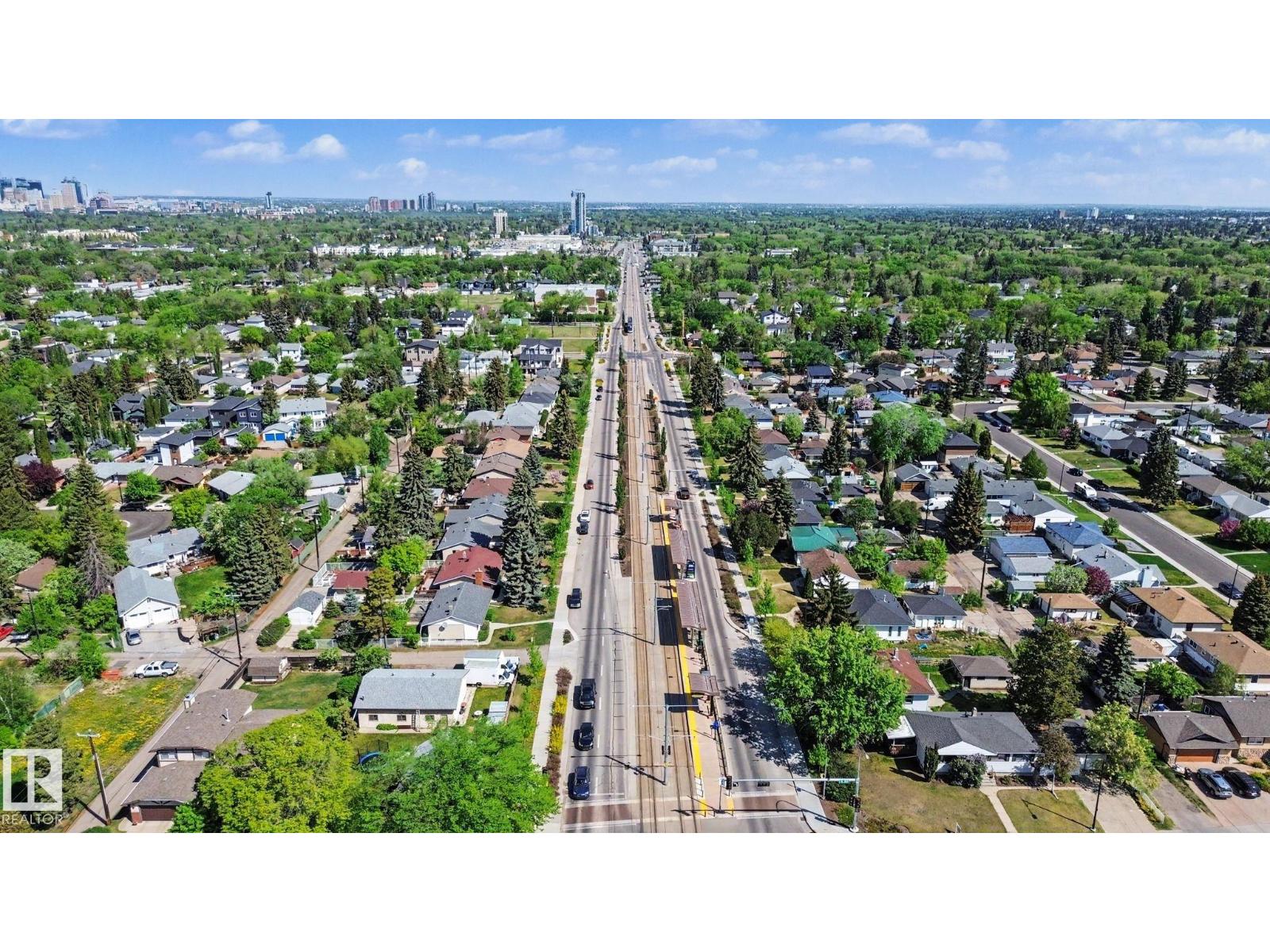 8208 73 AV NW - 61