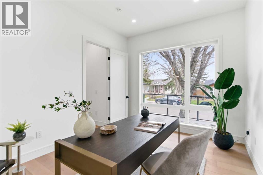 209 Windermere Road SW - 26