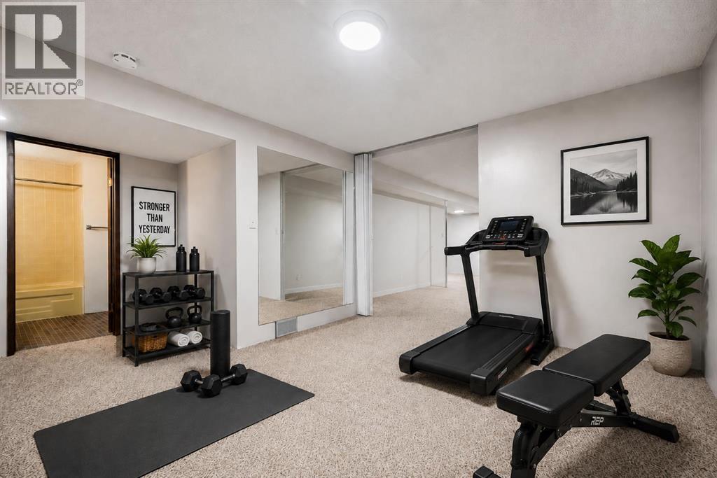 624 Willacy Drive SE - 24