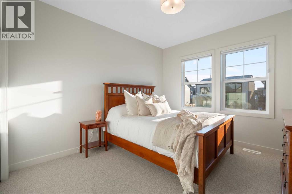 26 Bluerock Avenue SW - 32