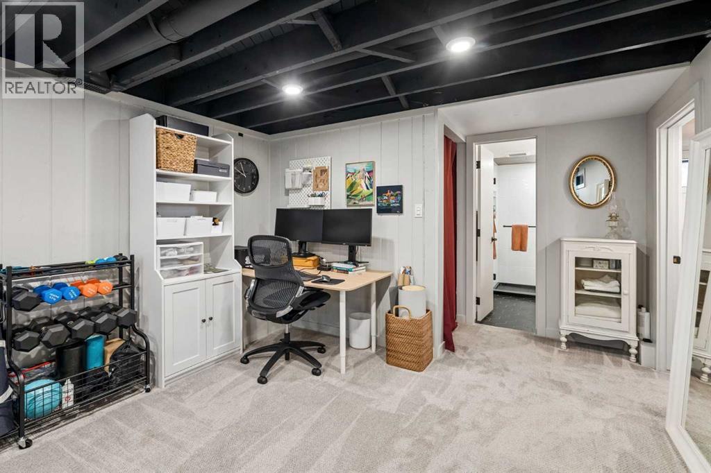 419 40 Street SW - 21