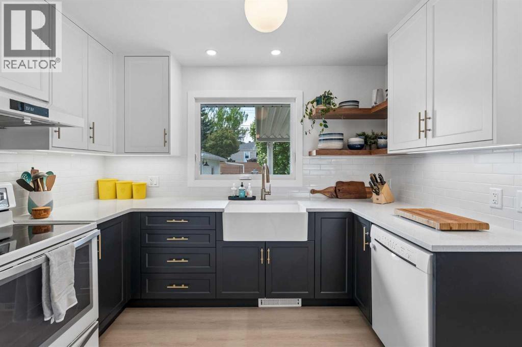 419 40 Street SW - 10