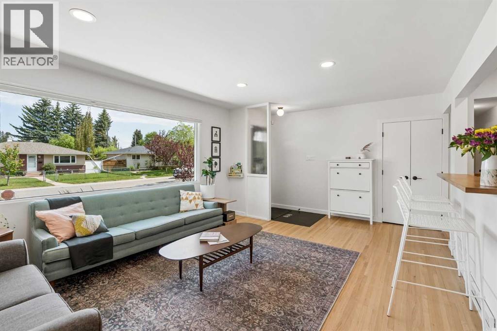 419 40 Street SW - 4
