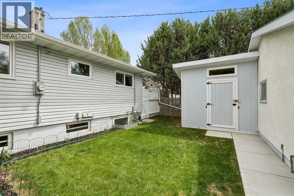 419 40 Street SW - 33