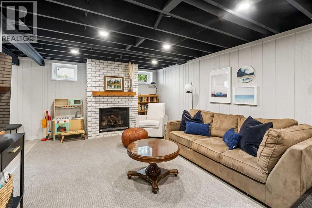 419 40 Street SW - 20