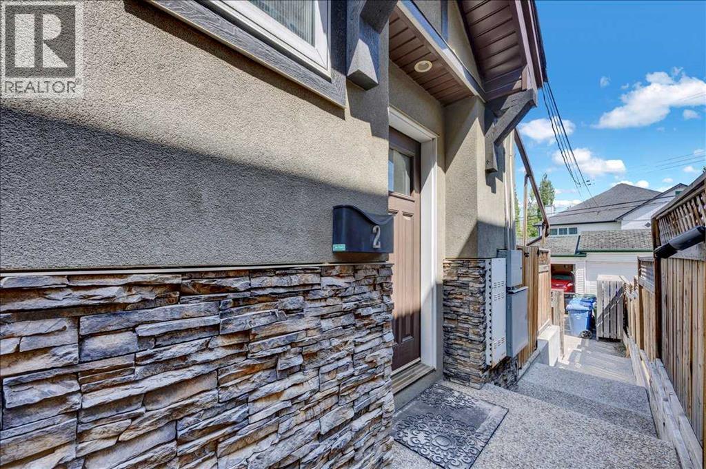 #2 3712 16 Street SW - 4