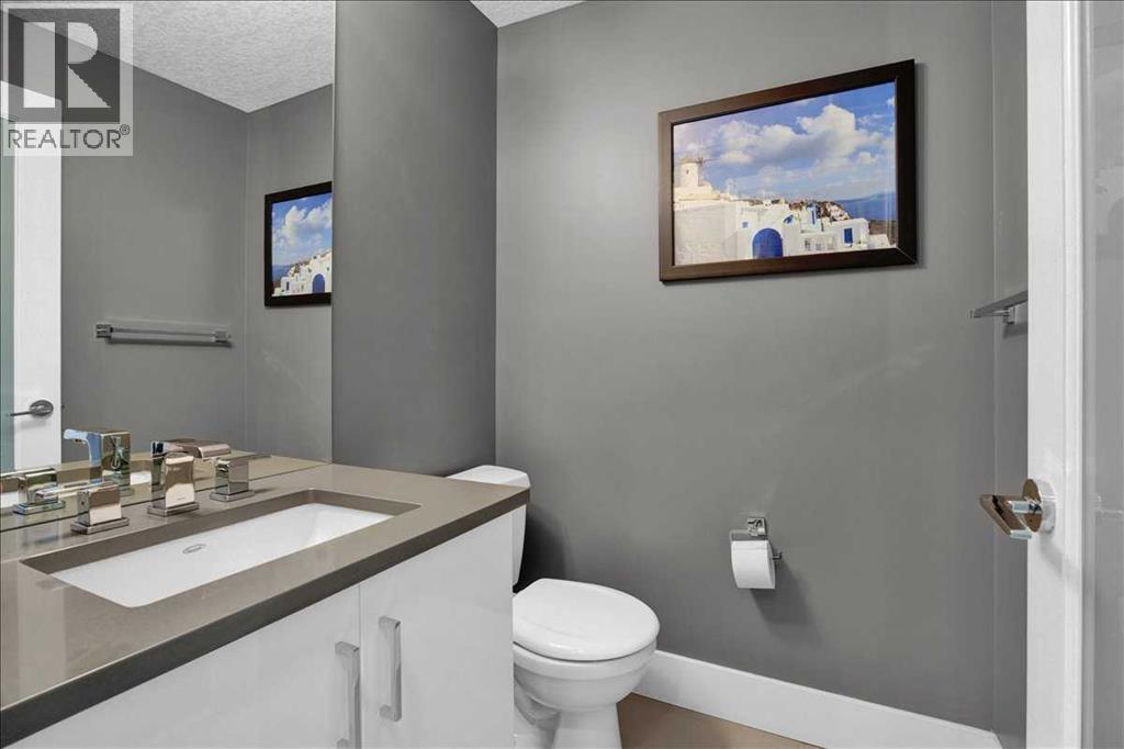 #2 3712 16 Street SW - 18