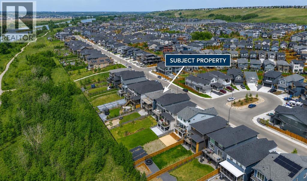 548 Cranbrook Gardens SE - Image 2