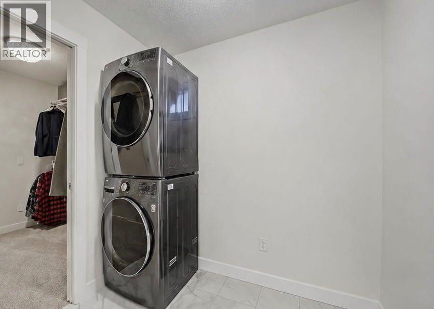 548 Cranbrook Gardens SE - 21