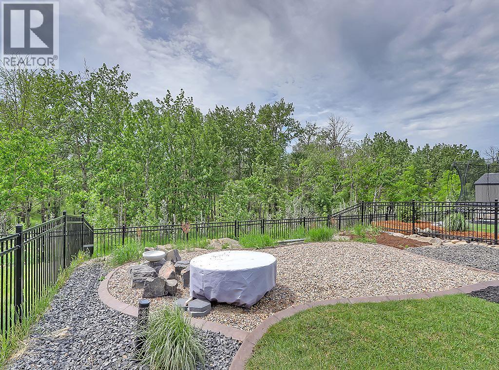 548 Cranbrook Gardens SE - 31