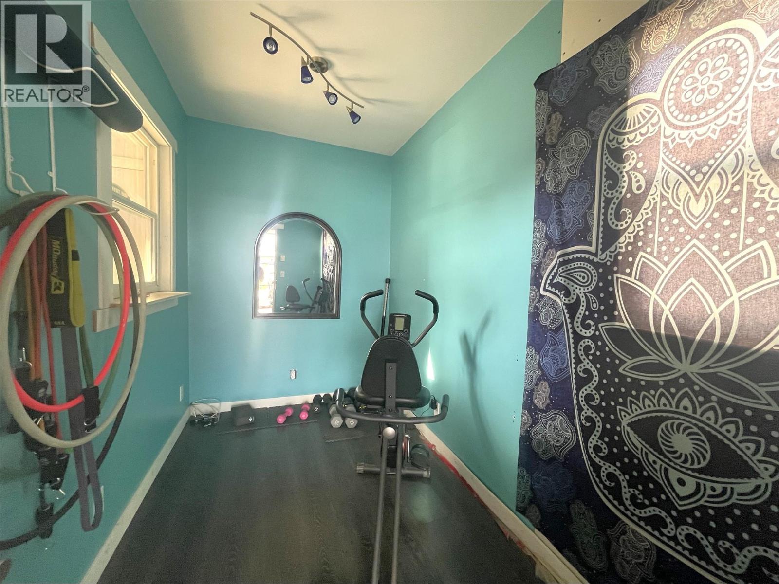 670 PATRICIA Avenue - 27