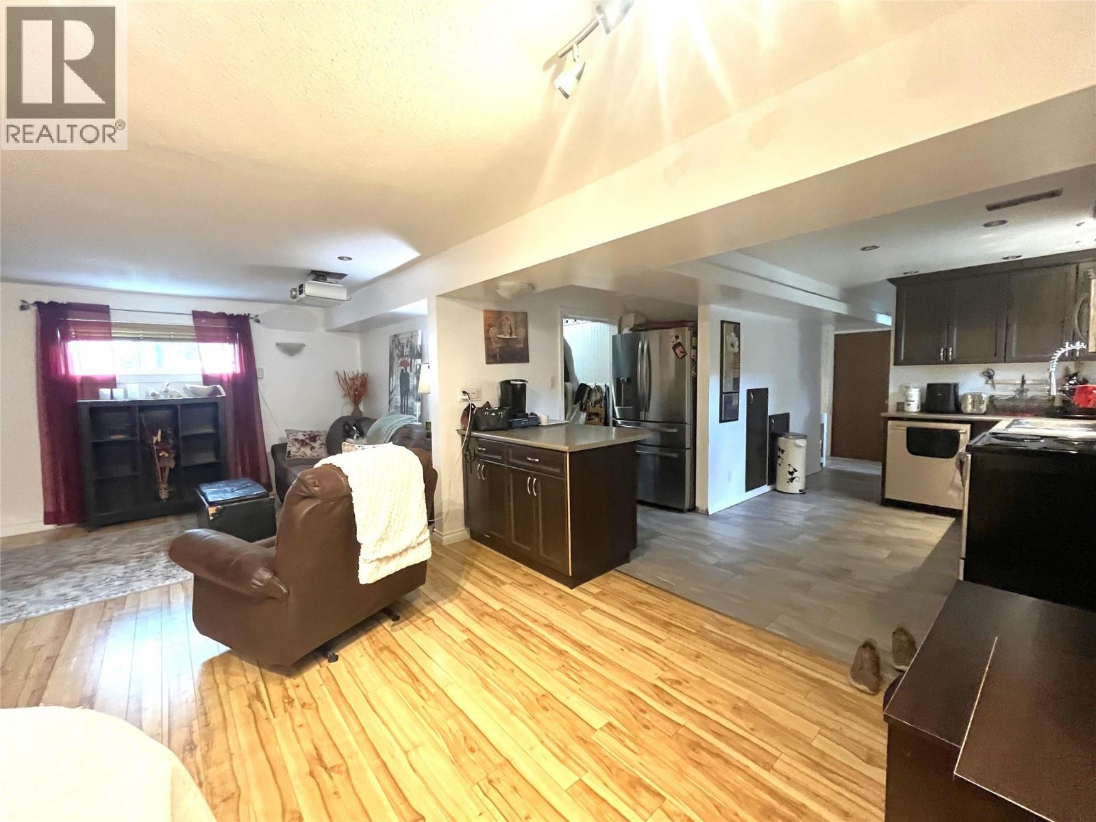 670 PATRICIA Avenue - 15