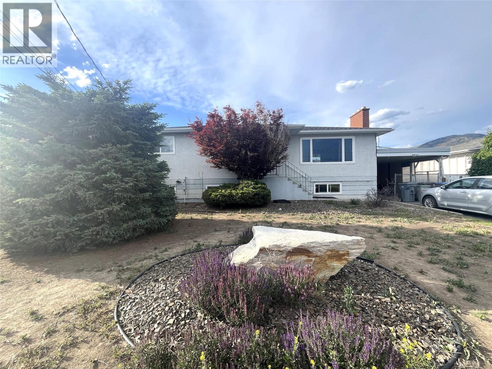 670 PATRICIA Avenue - photo 2