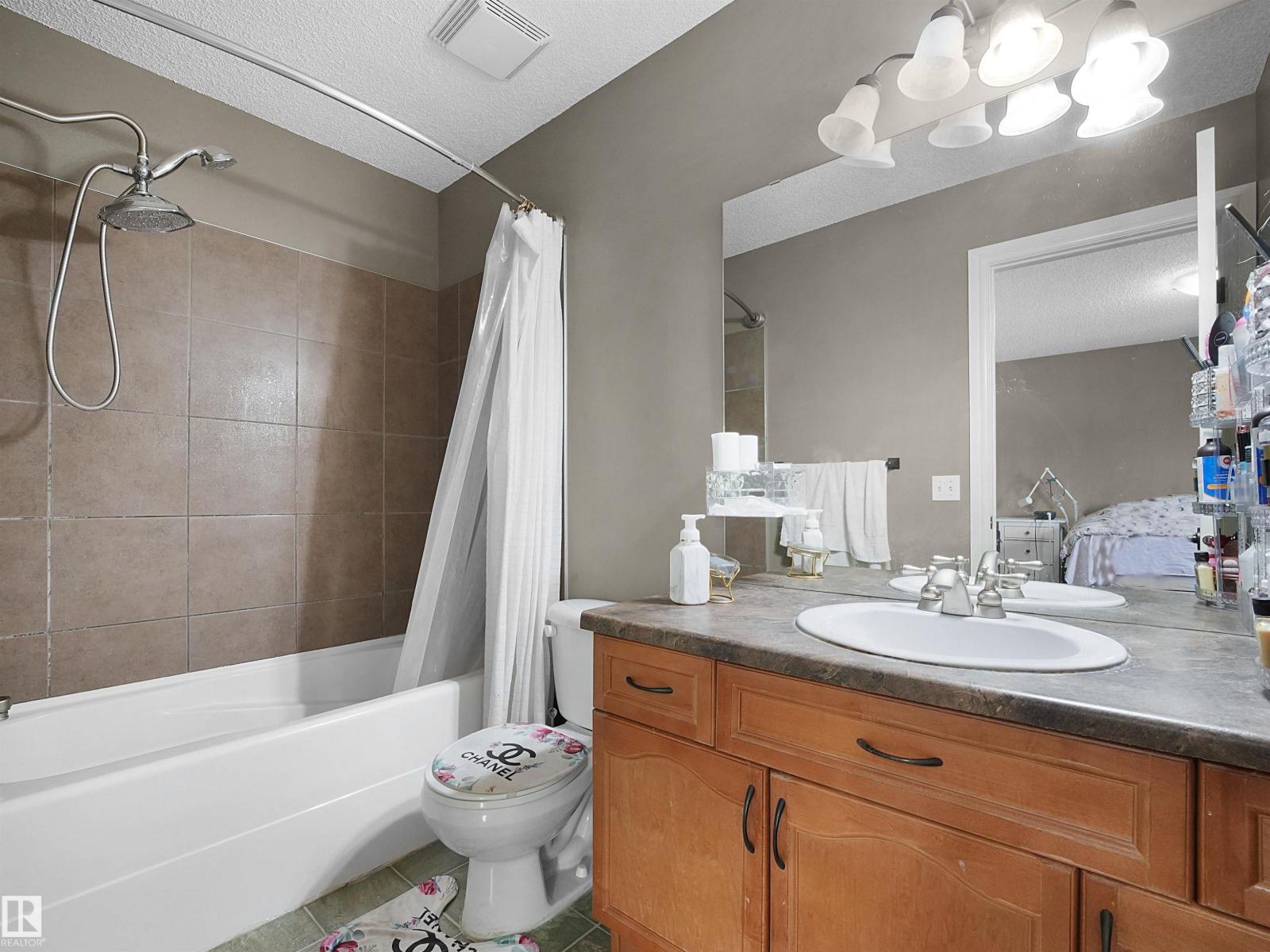 4021 158 AV NW NW - 23