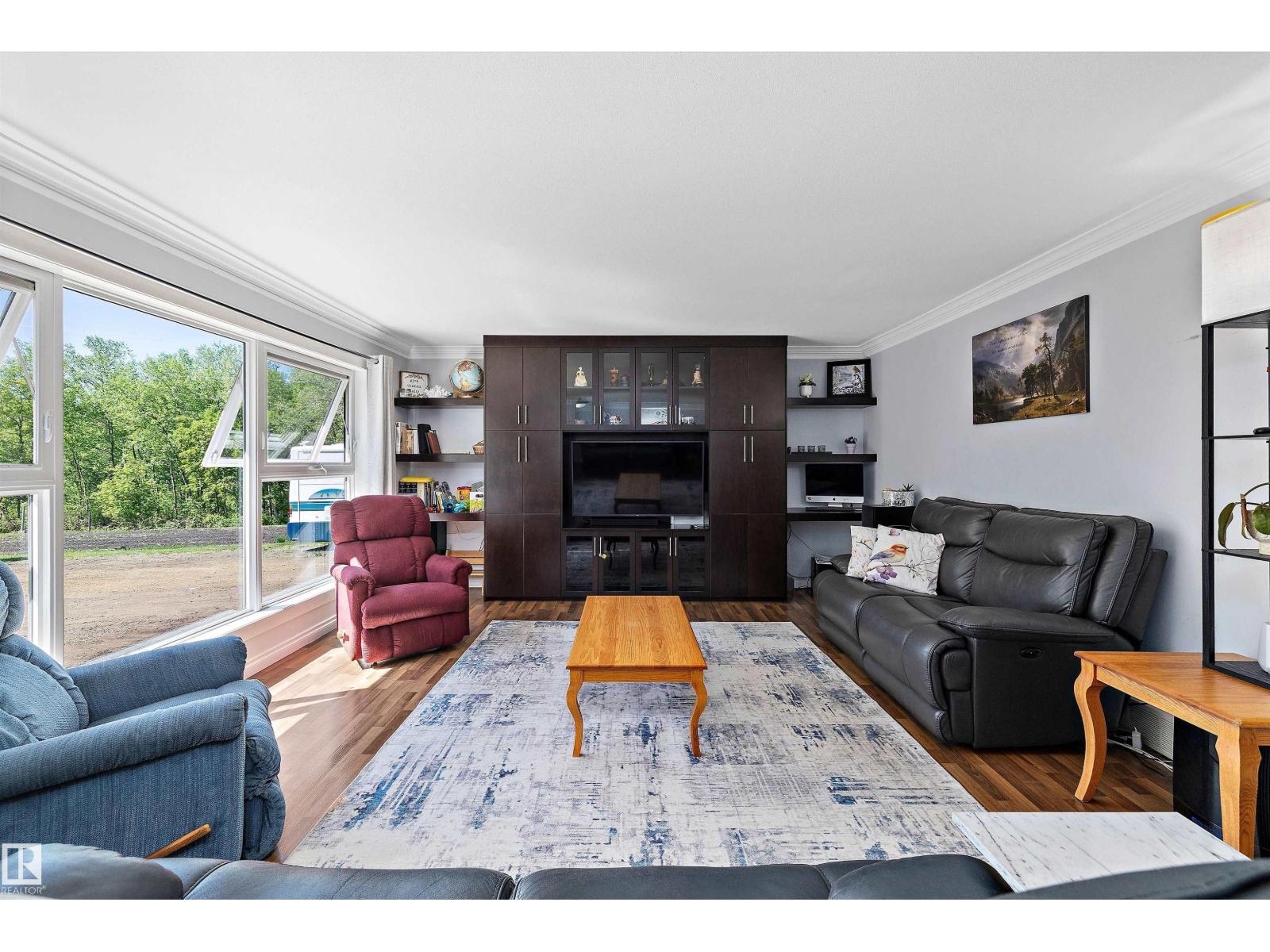 53257 RGE ROAD 211 - 8
