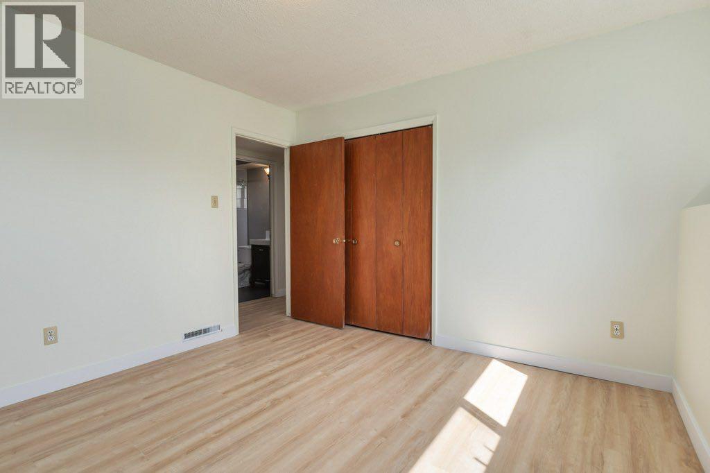 3447 Bonita Crescent NW - 19