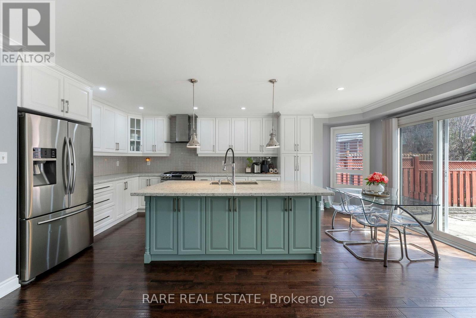 33 SOUTHBEND DRIVE - 26