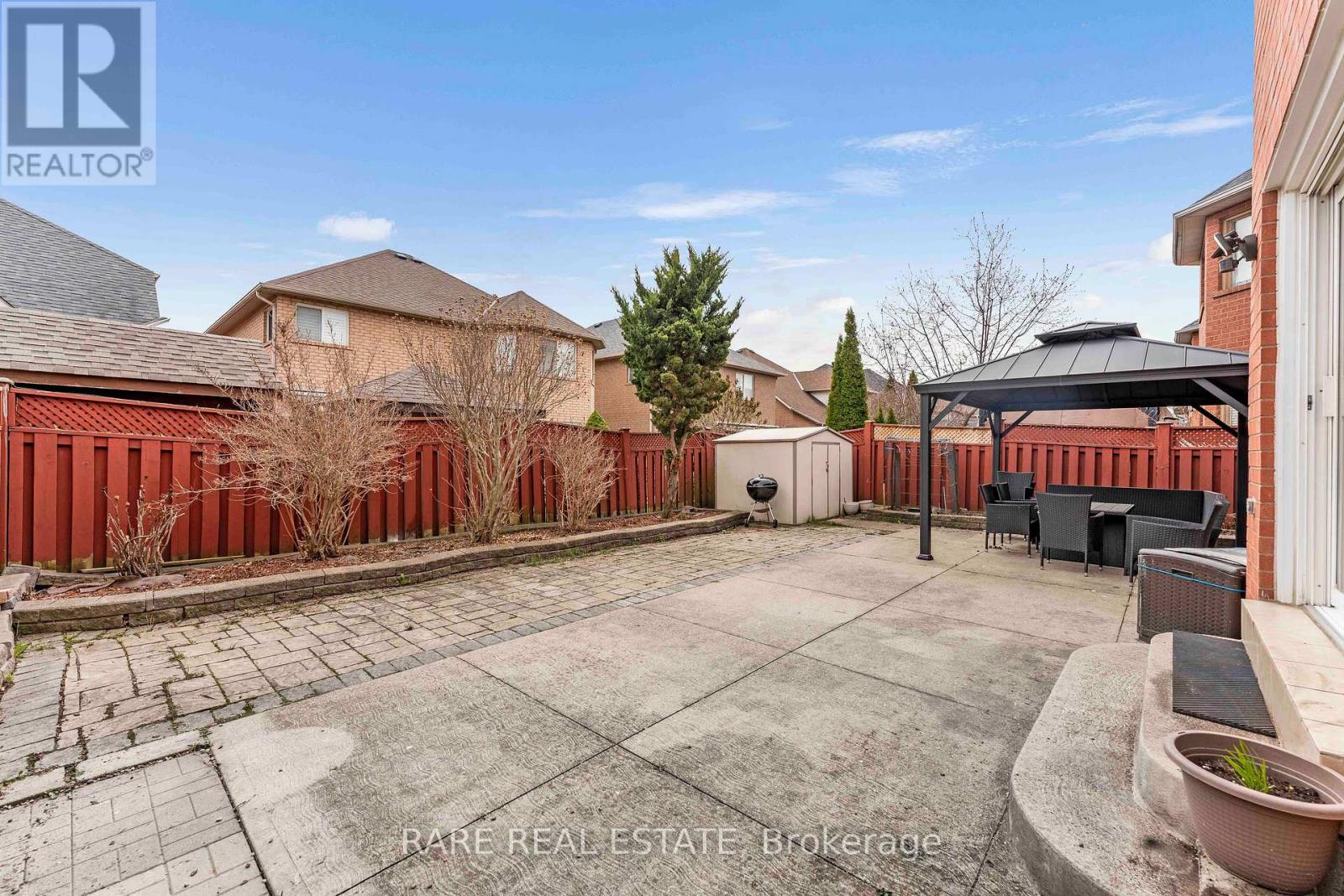 33 SOUTHBEND DRIVE - 44
