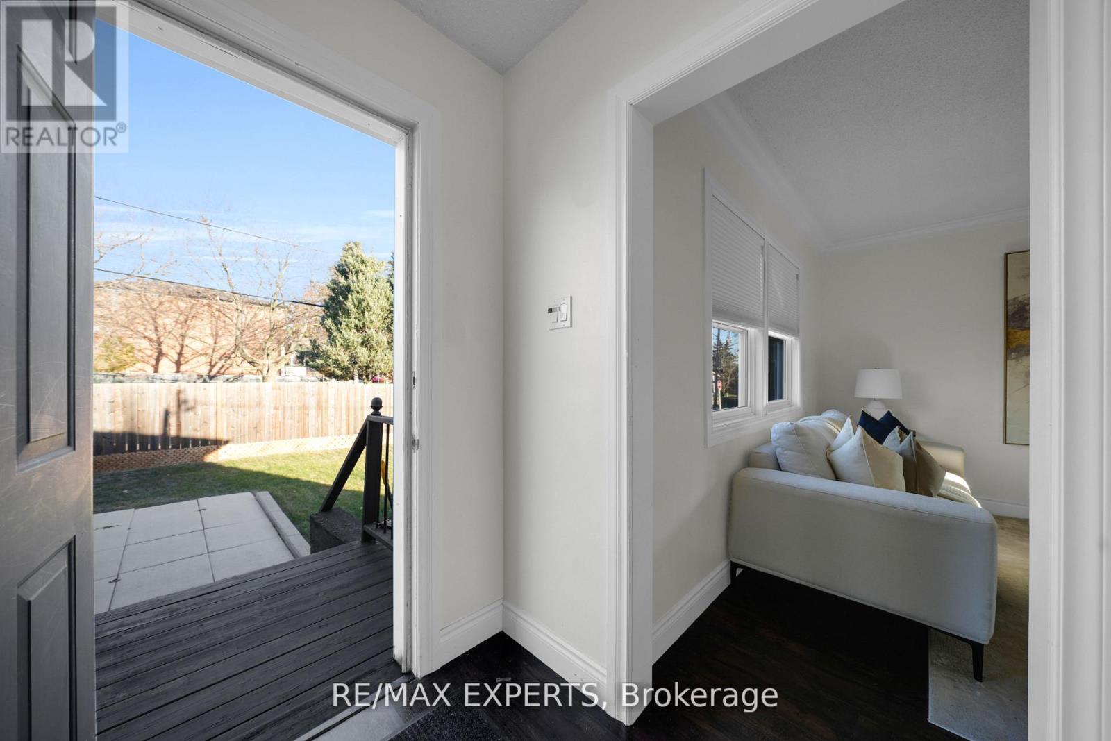 4 LARCHMERE AVENUE - 10