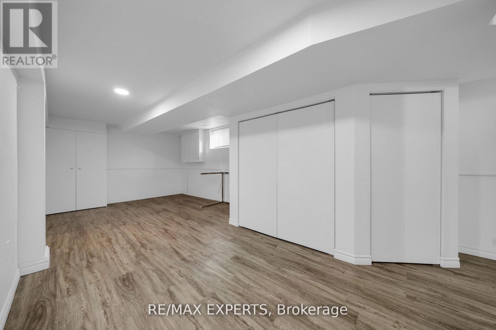 4 LARCHMERE AVENUE - 44