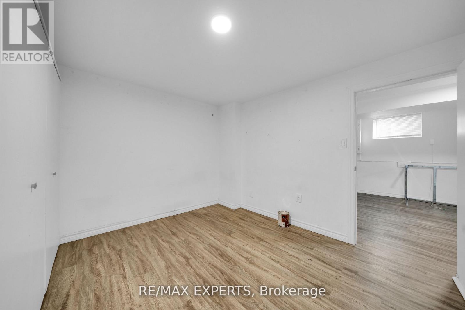 4 LARCHMERE AVENUE - 47