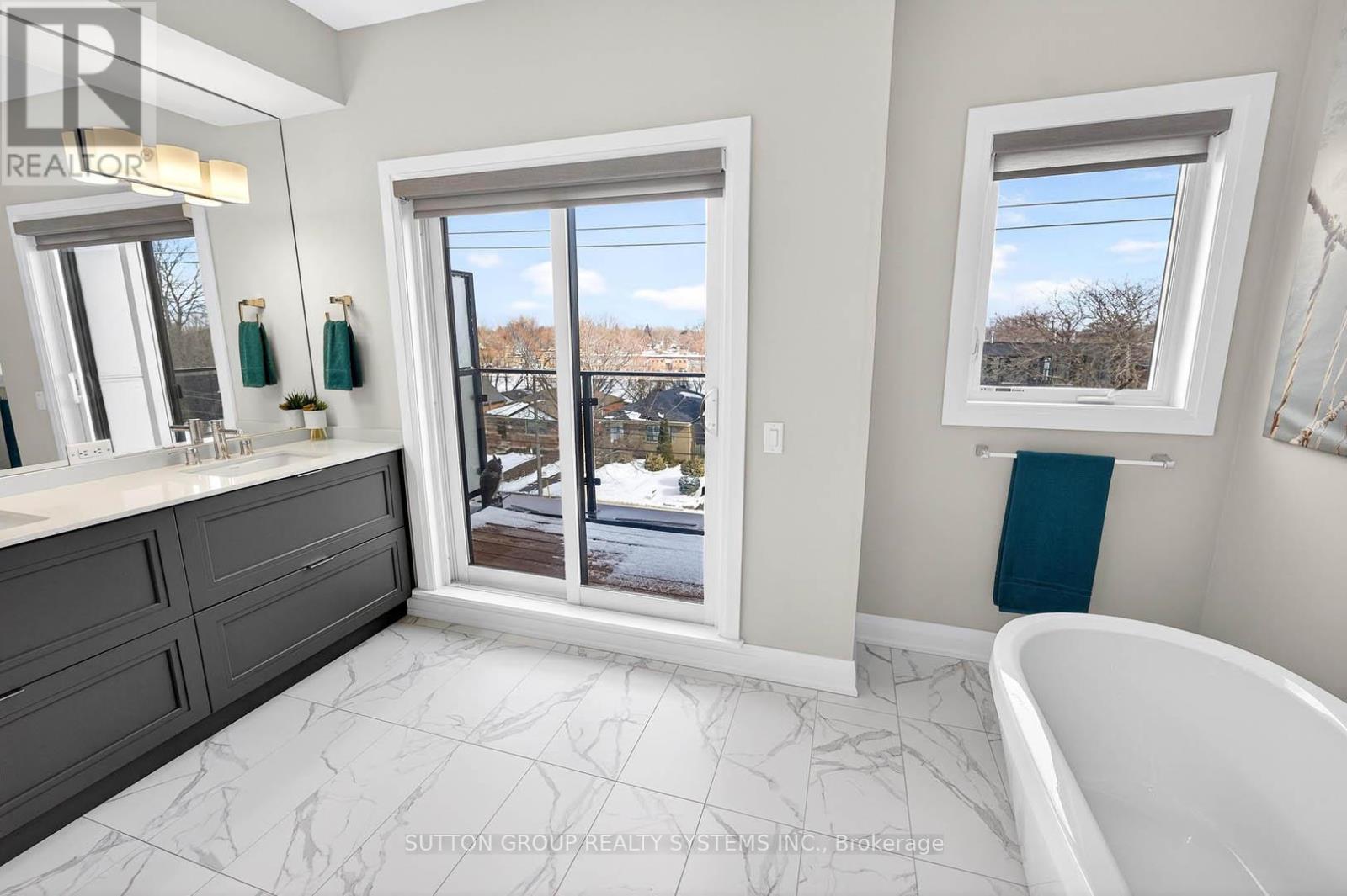 1126A ISLINGTON AVENUE - 39