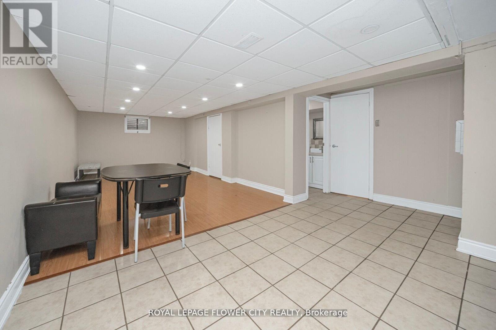 60 LEXINGTON AVENUE - 35